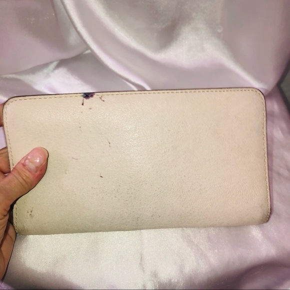 Michael Kors zip wallet - Picture 3 of 4